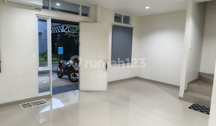 Dijual Rumah 2 Lantai Parkville Serpong Cluster Canola 2