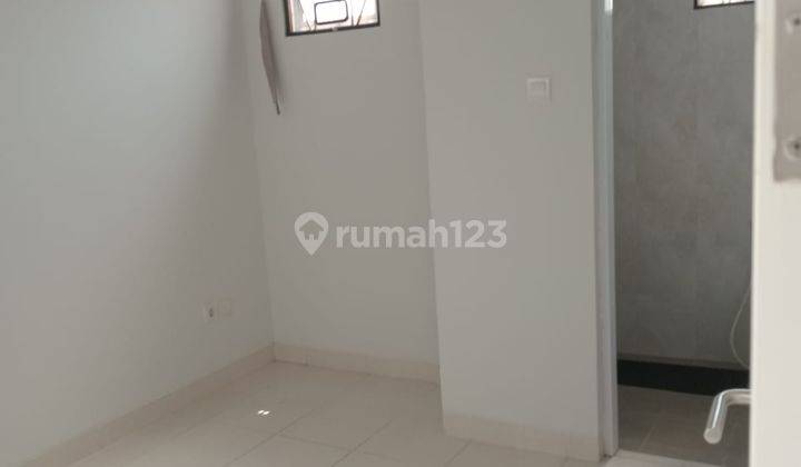 Dijual Rumah 2 Lantai Cluster Malibu Village 2