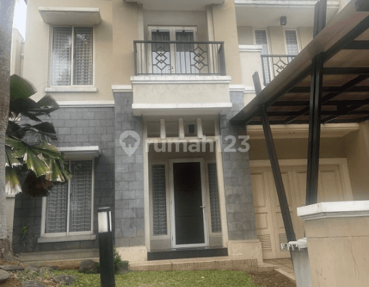Disewakan Rumah Cantik di Cluster Pascal Scientia Summarecon Gading Serpong 1