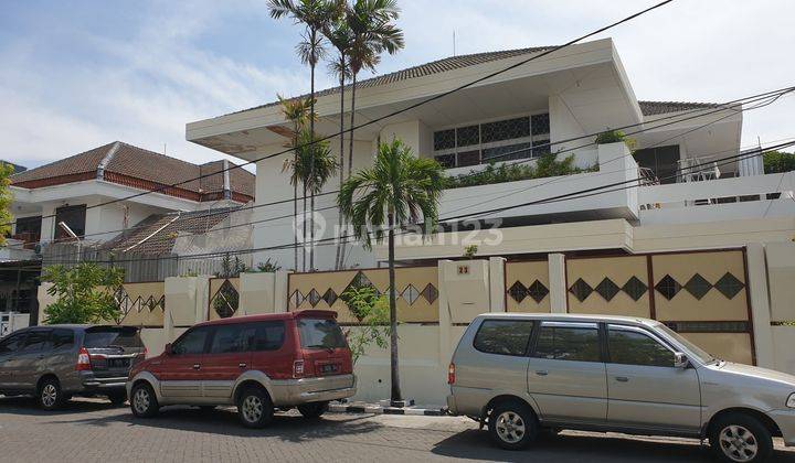 Rumah 2 Lantai SHM Sudah Renovasi di Kupang Indah  1