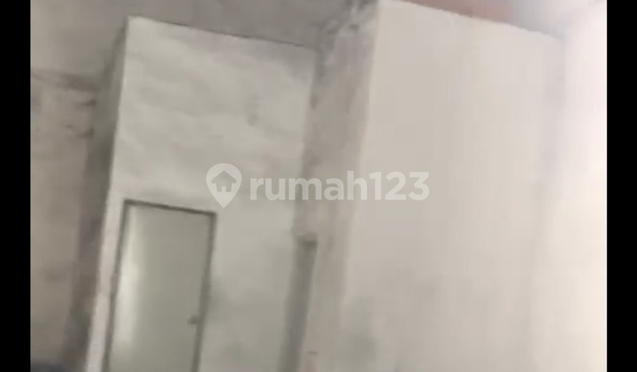 Large warehouse by pass krian sidoarjo near toll gate towards manyar