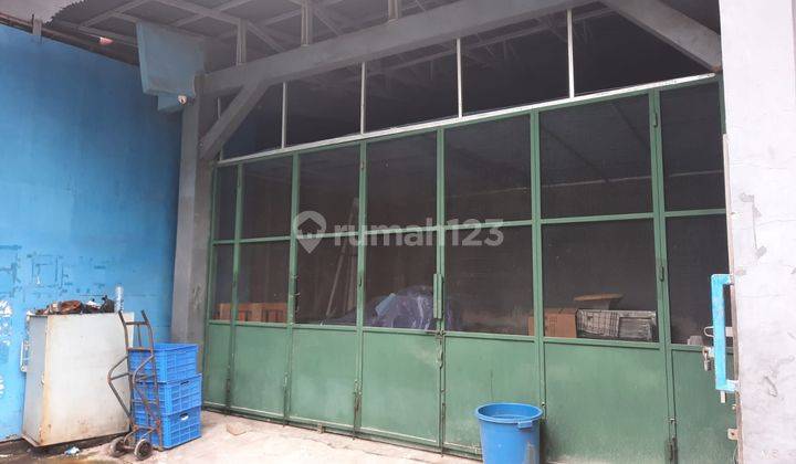Gudang tengah kota sidoarjo dekat pintu tol 1