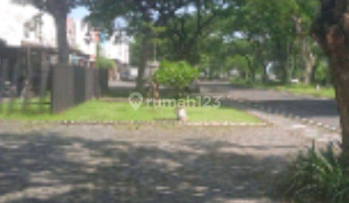 Tengah kota dekat pintu tol depan prospero di Kahuripan sidoarjo 3