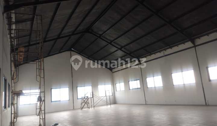 Ruang Usaha di Lantai 2 Pergudangan Dekat By Pass Krian