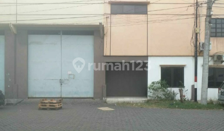 Komplek Pergudangan Industri Tritan Point Taman Sidoarjo Komplek Pergudangan Industri Tritan Point Taman Sidoarjo