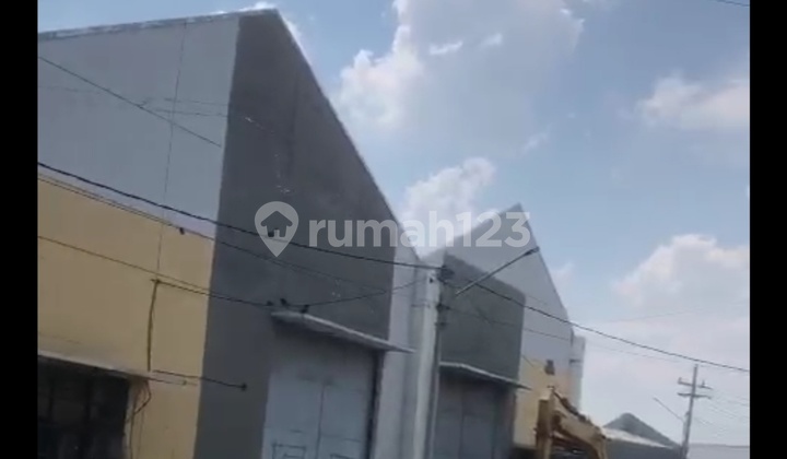 Large warehouse by pass krian sidoarjo near toll gate towards manyar