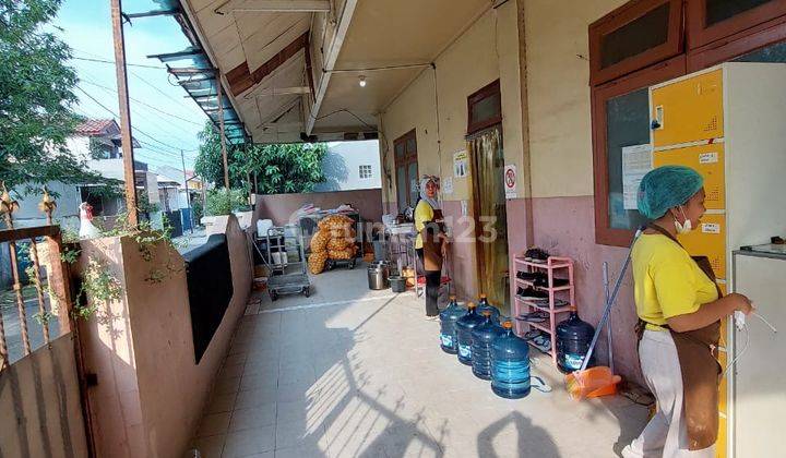 Gedung Ex Sekolah di Harapan Indah Bekasi 2