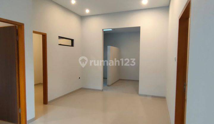 Rumah Di Komplek Perumahan Bandung Selatan Renov Total Lebar Muka 8 Meter  2