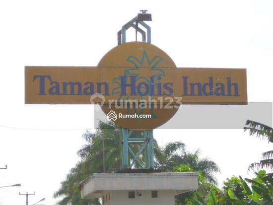 Rumah Terawat Di Taman Holis Indah 1