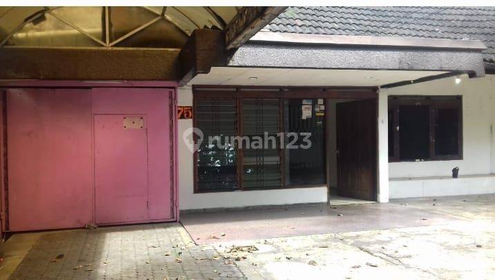 Rumah Strategis Di Jalan Utama Kota Bandung 1