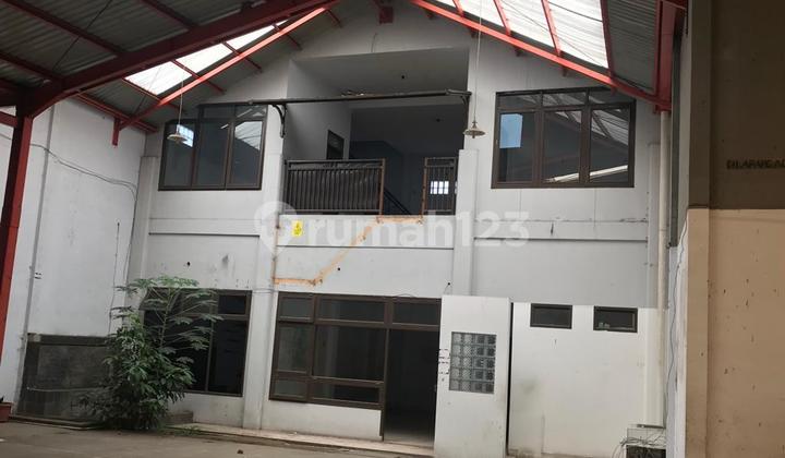 Gudang Butuh Minim Renovasi 700 m2 SHM Kiaracondong,cocok untuk padel kota Bandung 2