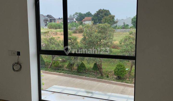 Rumah 2 Lantai Unfurnished SHM di Kompleks Setraduta, Bandung 2