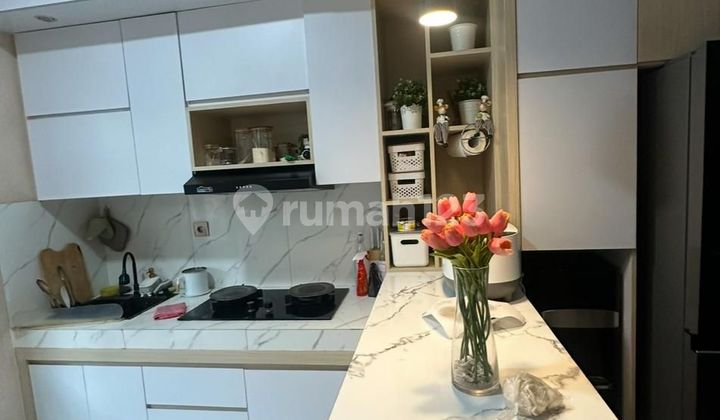 Just bring your suitcase to Gateway Resident Pasteur, fully furnished and well-maintained.