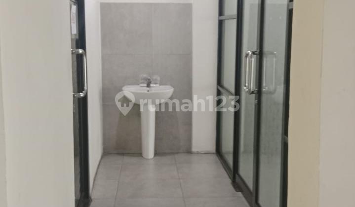 For Rent 2 Shophouses Combined at Paskal Hypersquare, 3.5 Floors