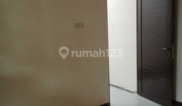 Dijual Rumah Cantik 2 Lantai di Sepatan Tangerang 2