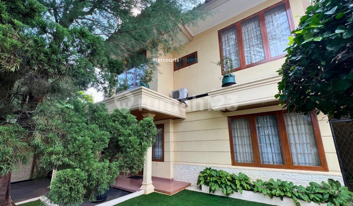 Dijual Turun Harga Rumah Klasik Terawat 2 Lantai Area Jl. Abdul Kodir Cipete Dijual Turun Harga Rumah Klasik Terawat 2 Lantai Area Jl. Abdul Kodir Cipete