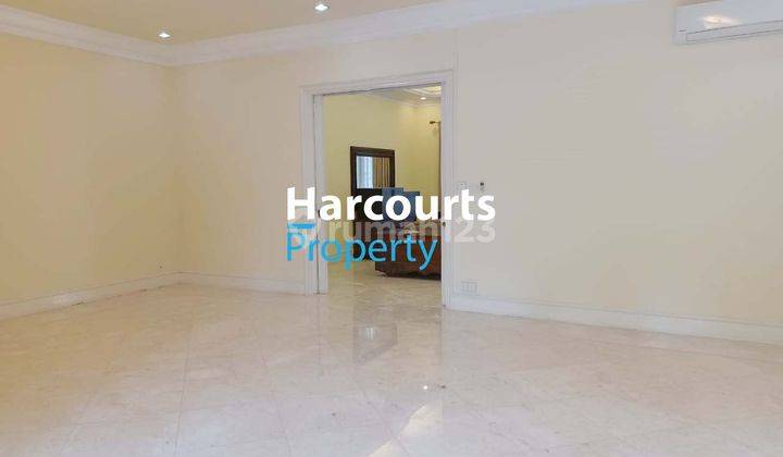 Kamu Cewek Bumi, Fix Harus Minta Beliin Ayang Rumah Secantik Dan Senyaman Ini Dengan Taman Luas Dan Asri Cocok Buat Kamu Lokasi Elite Area Menteng 5