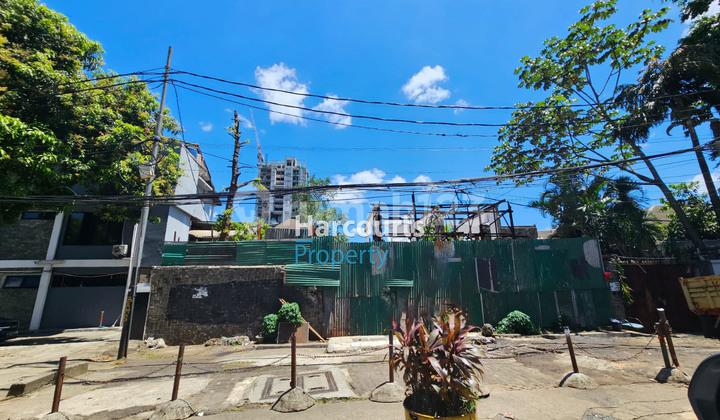 Cheap Land in a Strategic Location Near Senayan Area, Kebayoran Baru 1