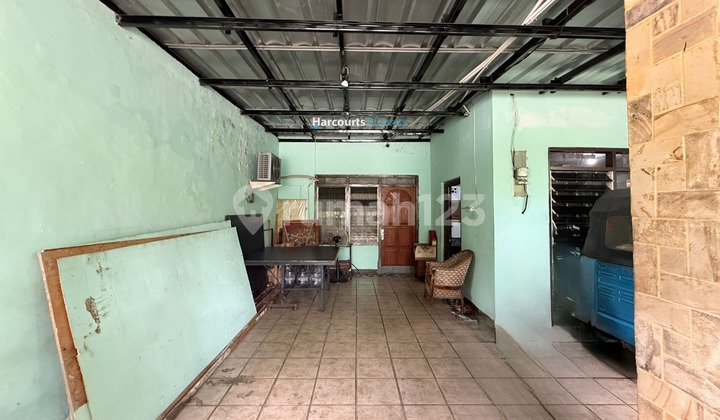 For Sale Land-Based House, Strategic Location in Jl. Sungai Sambas, Kebayoran Baru Area