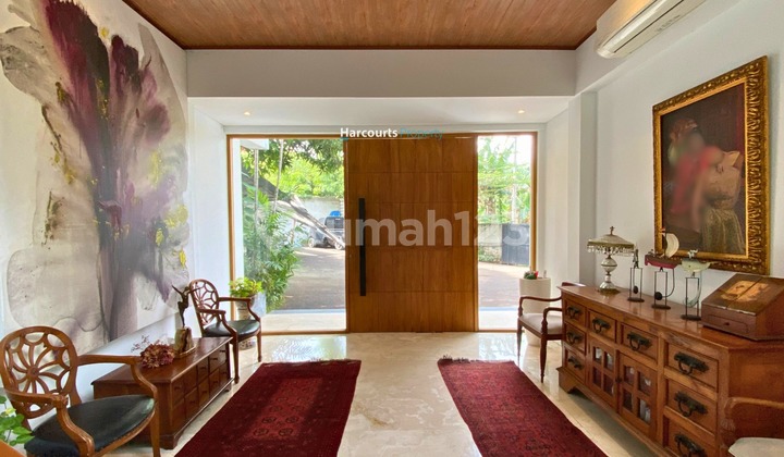 Dijual Rumah Tumbuh Modern Tropical Vibes Area Jl. Elang Bintaro 2