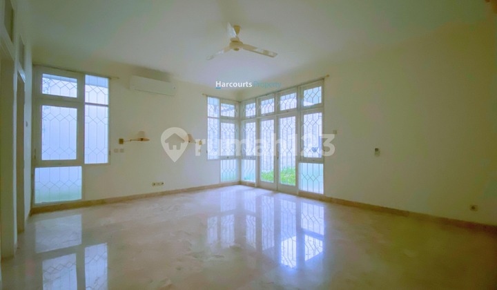 Senopati Area, Disewakan Rumah Hunian 1 Klasik Tropica Lantai Lingkungan Tenang Kawasan Prime Di Senopati Senopati Area, Disewakan Rumah Hunian 1 Klasik Tropica Lantai Lingkungan Tenang Kawasan Prime Di Senopati