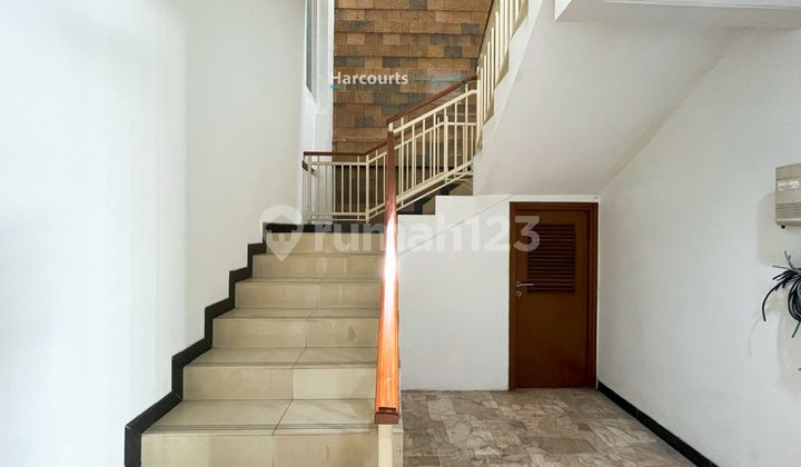 Disewakan Rumah Hunian Bagus dan Terawat Kawasan Elite Area Menteng 2