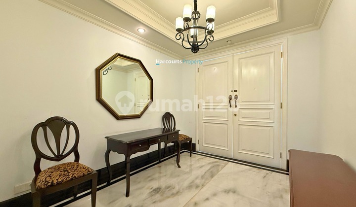 For Rent: Well-Maintained 2-Story Residential House in Elite Area Jl. Daksa Selong Senopati 2