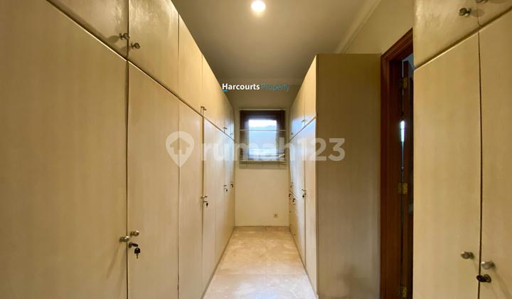 Disewakan Rumah Modern Mediteranean Lokasi Strategis Lokasi Tenang Area Pondok Indah 2