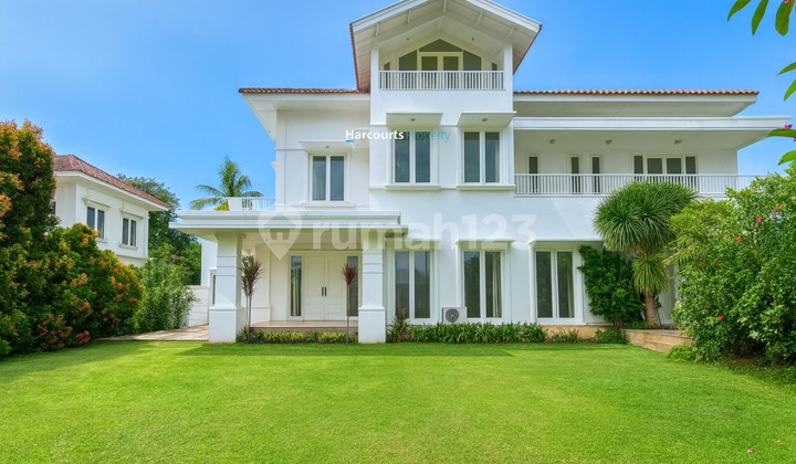 Disewakan Rumah Cantik Lokasi Strategis Area Jl. Puri Mutiara Cipete