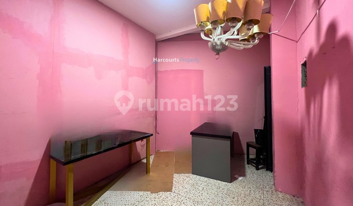 Kebayoran Baru Area, Mini Building for Sale, Strategic Location with Private Lift on Panglima Polim, South Jakarta 2