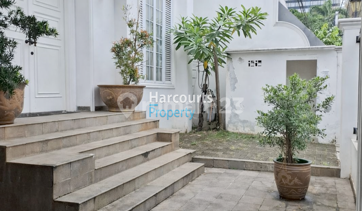 For Rent: Well-Maintained 2-Story House in Jl. Kudus Menteng Area