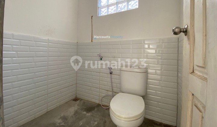 Kebayoran Baru Area, Commercial Space for Rent, Strategic Location, Suitable for Silent Office on Panglima Polim Street Kebayoran Baru Area, Commercial Space for Rent, Strategic Location, Suitable for Silent Office on Panglima Polim Street