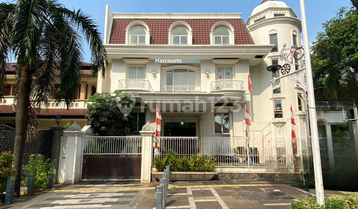 Disewakan Ruang Usaha Bisa untuk Klinik/Kantor Area Prime Jl. Suryo Senopati Kebayoran Baru Disewakan Ruang Usaha Bisa untuk Klinik/Kantor Area Prime Jl. Suryo Senopati Kebayoran Baru