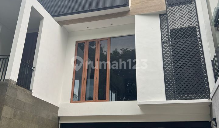 Dijual Rumah di Dukuh Patra< Tebet, Jakarta Selatan, Bagus, siap pakai. Dijual Rumah di Dukuh Patra< Tebet, Jakarta Selatan, Bagus, siap pakai.