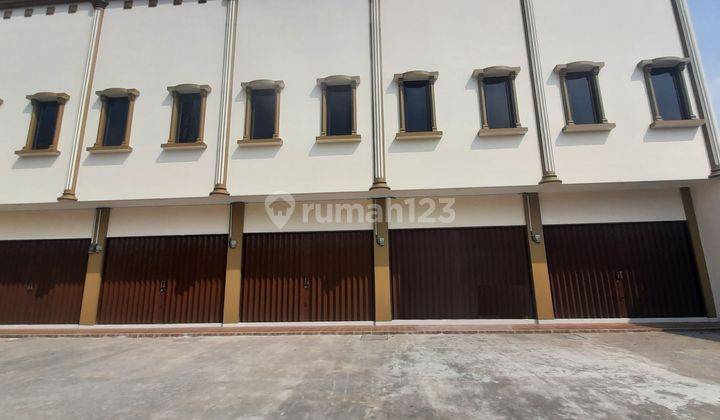 Ruko pinggir jalan Utama Mustikasari harga per unit 1,65 M di Bekasi 3