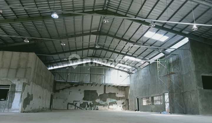 Warehouse in Penggilingan Warehouse in Penggilingan