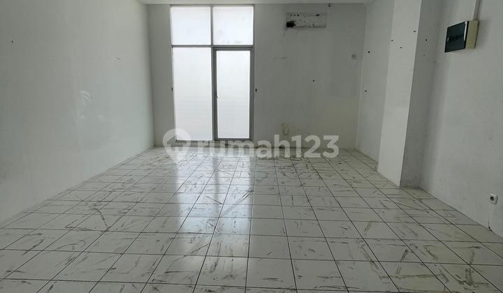 Attached Shophouse at Season City Mall Latumenten 2