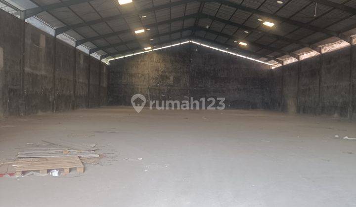 Gudang Yos Sudarso Jakarta Utara  2