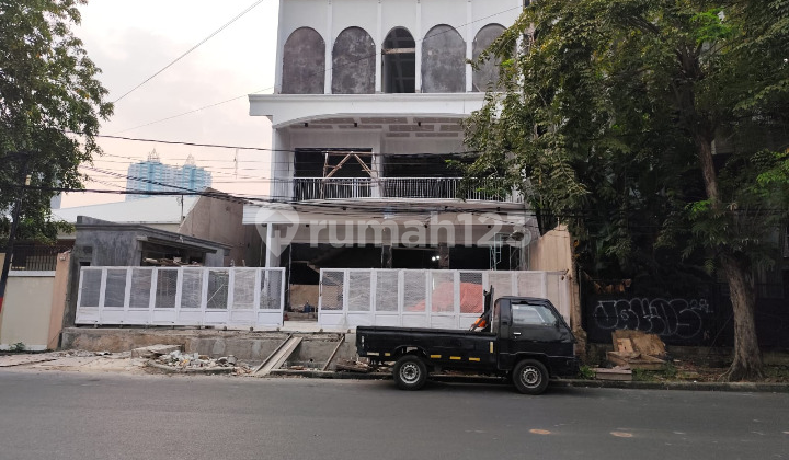 Rajawali Selatan Raya Commercial Building 1