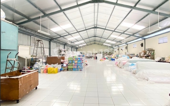 Warehouse in Marunda Warehouse in Marunda