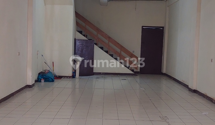 Ruko di Pangeran Jayakarta Ruko di Pangeran Jayakarta