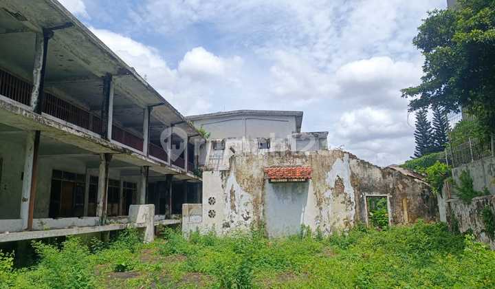 Gudang di Gajah Mada