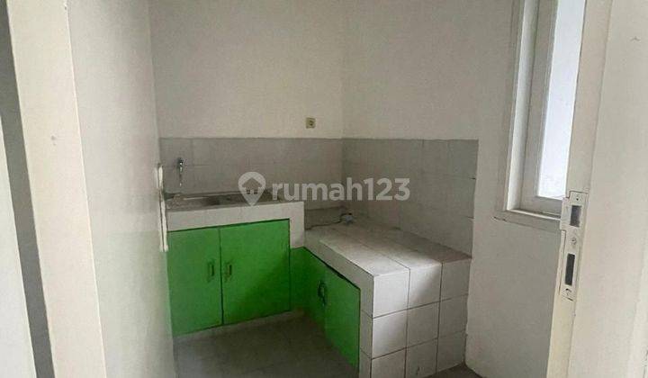 Rumah Di Sutera Flamboyan Shm Butuh Renovasi Selatan 2