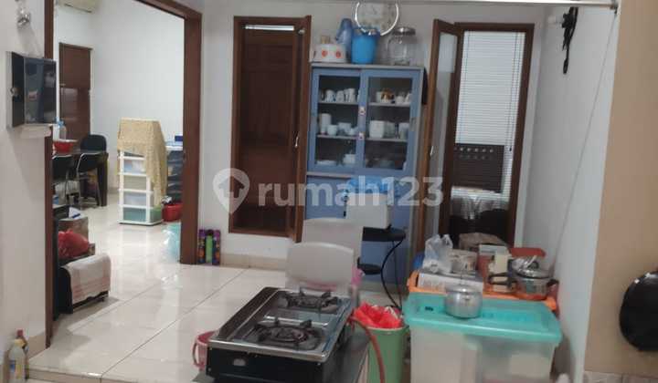 Ready-to-Occupy House in Gading Serpong 250M2 Excellent