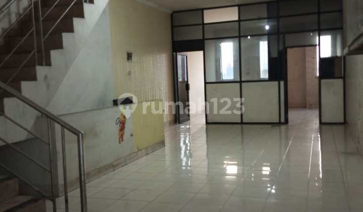 Ruko Siap Usaha Bagus Rapi Karang Tengah Tangerang Strategis