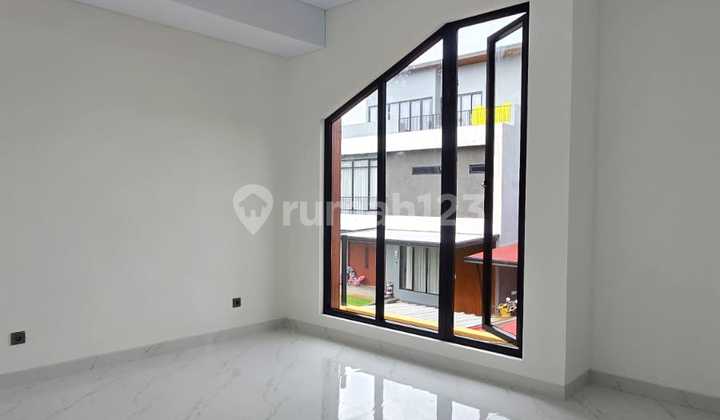 Good House SHM Alam Sutera Jelita Strategic Ready to Live Modern New 2