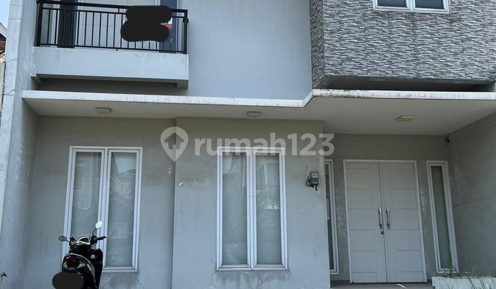 Disewakan Rumah 2 lantai semi furnish di Sutera Delima, Alam Sutera - Apriefa 1