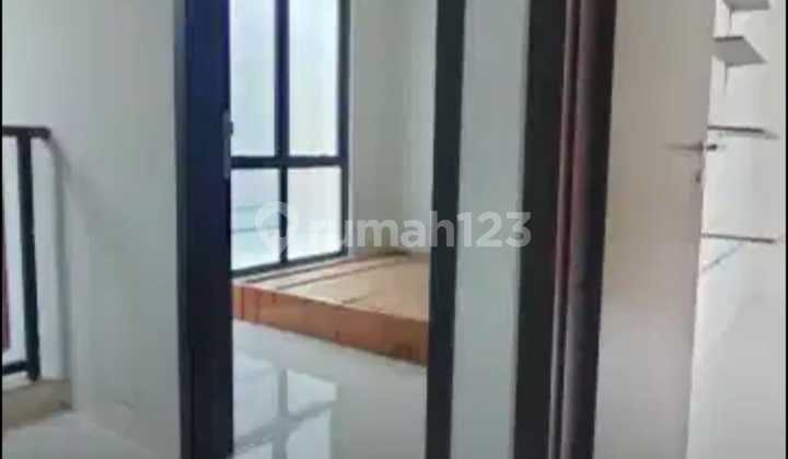 Rumah Mungil Graha Raya Jual Bagus Siap Huni Strategis 2