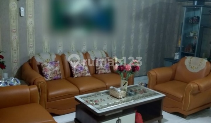 Quick Sale House in Muara Karang Block 8