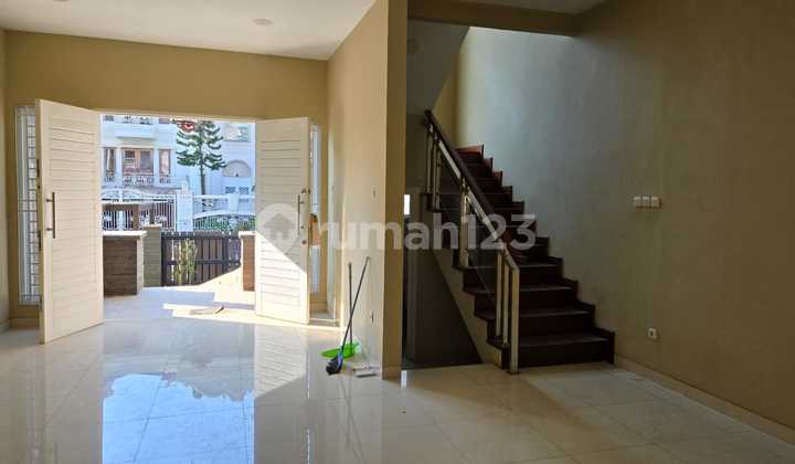 For Rent: Kano Permai House in PIK. Size 9x27. For Rent: Kano Permai House in PIK. Size 9x27.